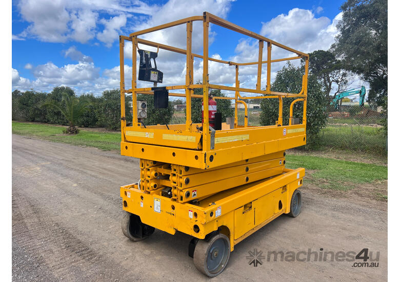 Used Haulotte Compact Scissor Lift In Listed On Machines U