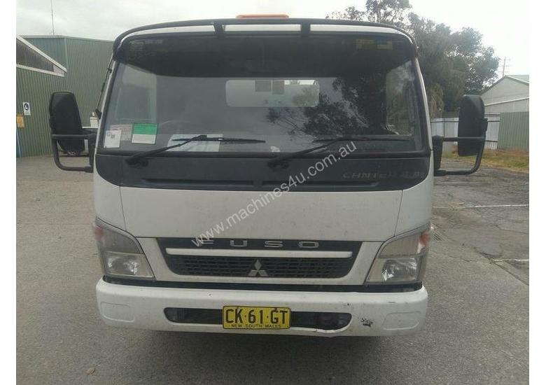 Buy Used Fuso Mitsubishi Canter 4 0T Tray Truck In Listed On Machines4u