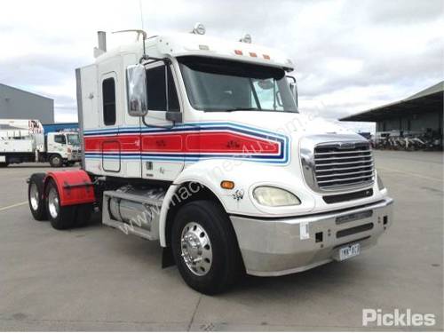 Buy Used Freightliner Freightliner Columbia Cl Flx Day Cab