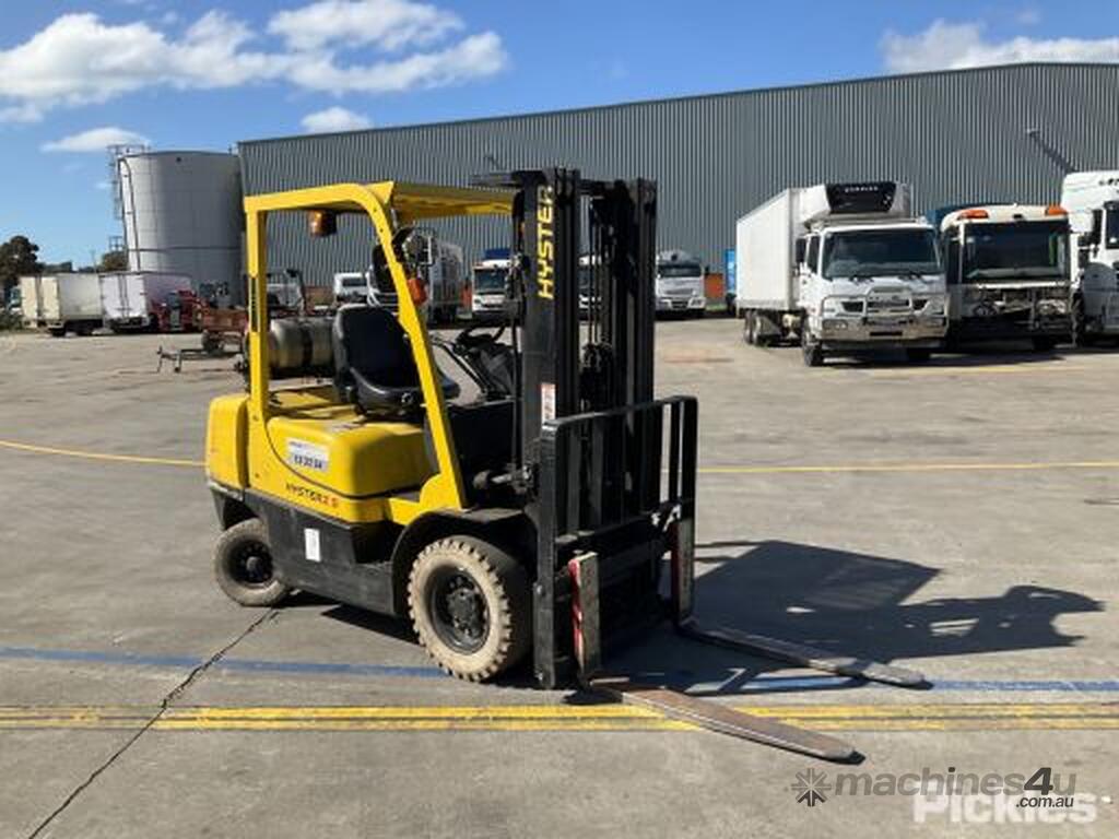 Used Hyster H Xt Counterbalance Forklift In Listed On Machines U