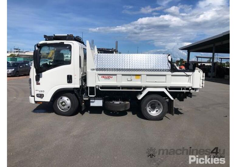 Buy Used Isuzu Isuzu Nmr Trucks In Listed On Machines U