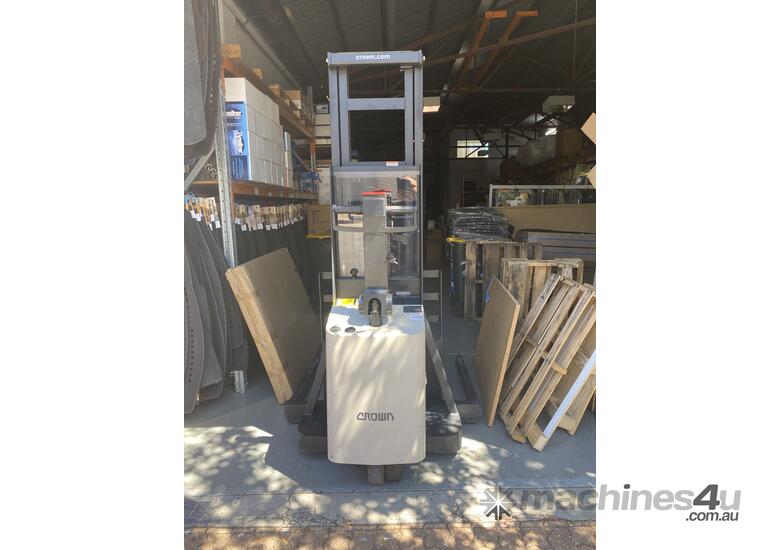 Used 2012 Crown 20IMT130A Walkie Stackers In Listed On Machines4u