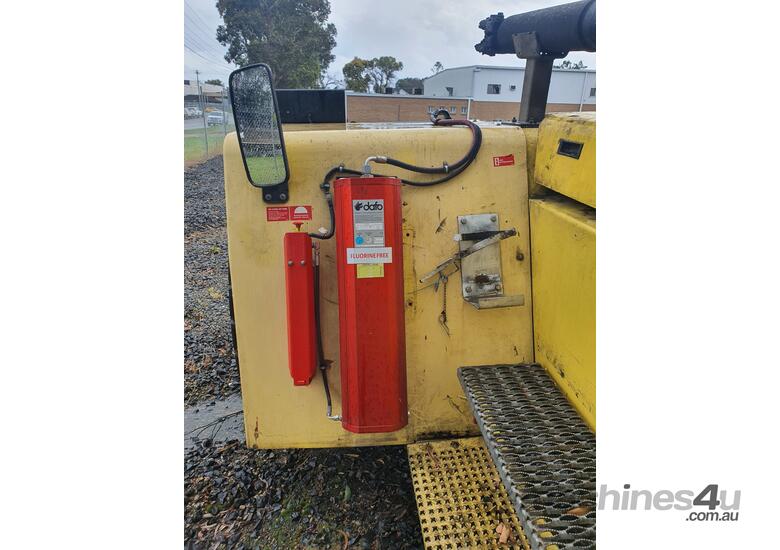 Used 2016 Hyster Hyster H23XM 12EC Empty Container Handler Container