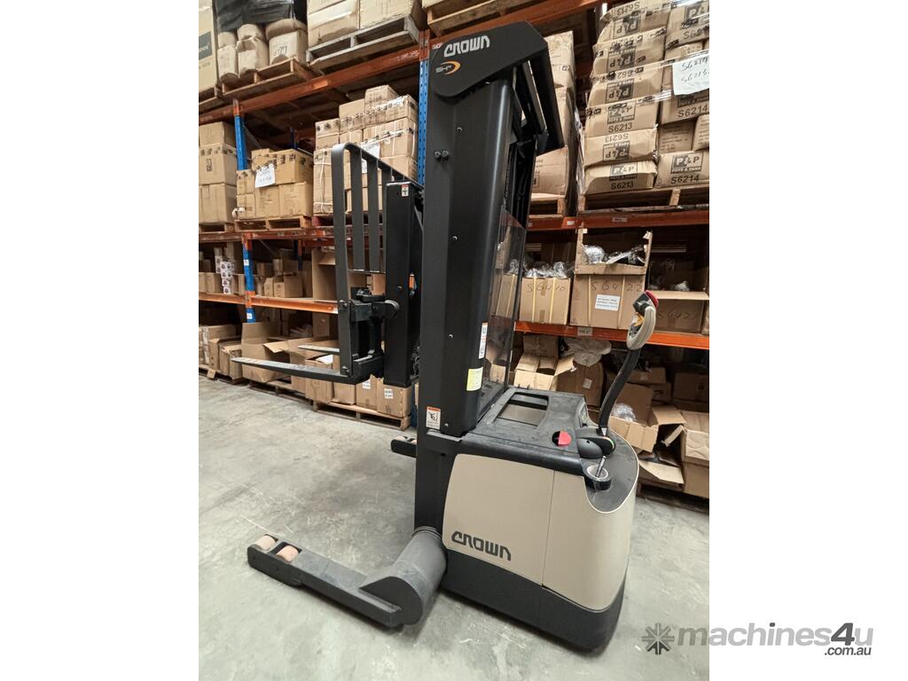 Used 2020 Crown 2020 Crown SHR 5540 Heavy Duty Walkie Reach And Shift