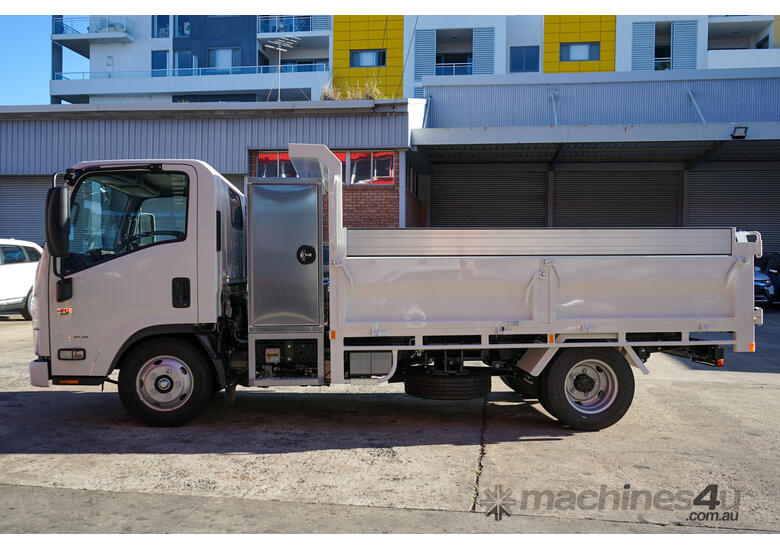 Buy New Isuzu Isuzu Nmr Mwb M M Heavy Duty Tipper