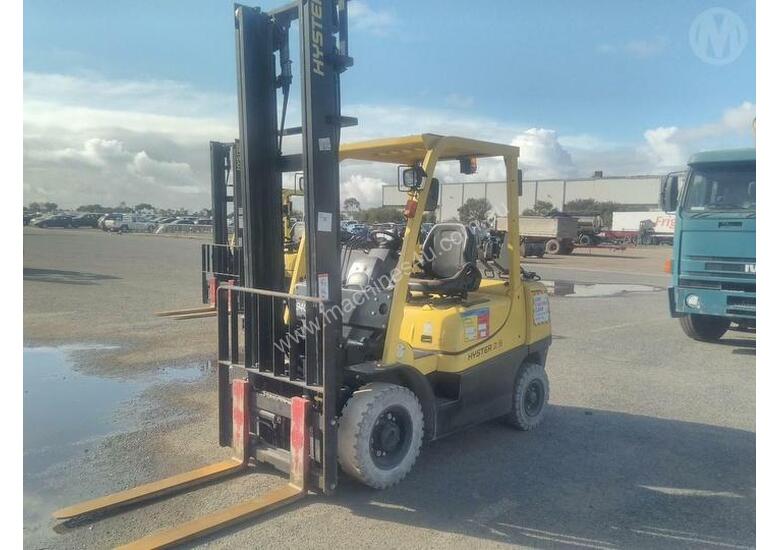 Used Hyster H Xt Counterbalance Forklifts In Listed On Machines U