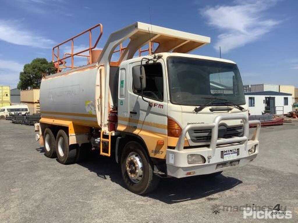 Buy Used Hino Hino Fm Pantech Truck In Listed On