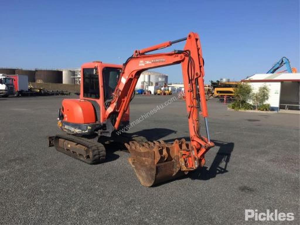 Used Kubota Kx Tonne Excavator In Listed On Machines U