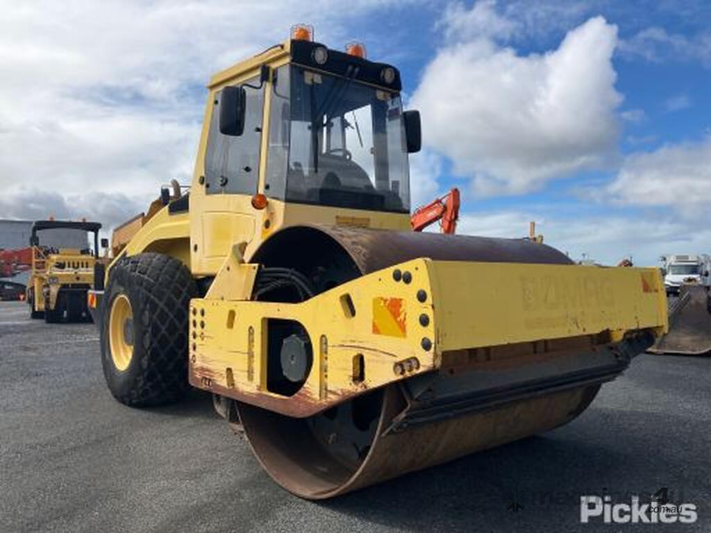 Used Bomag Bomag Bw D Articulated Smooth Drum Roller