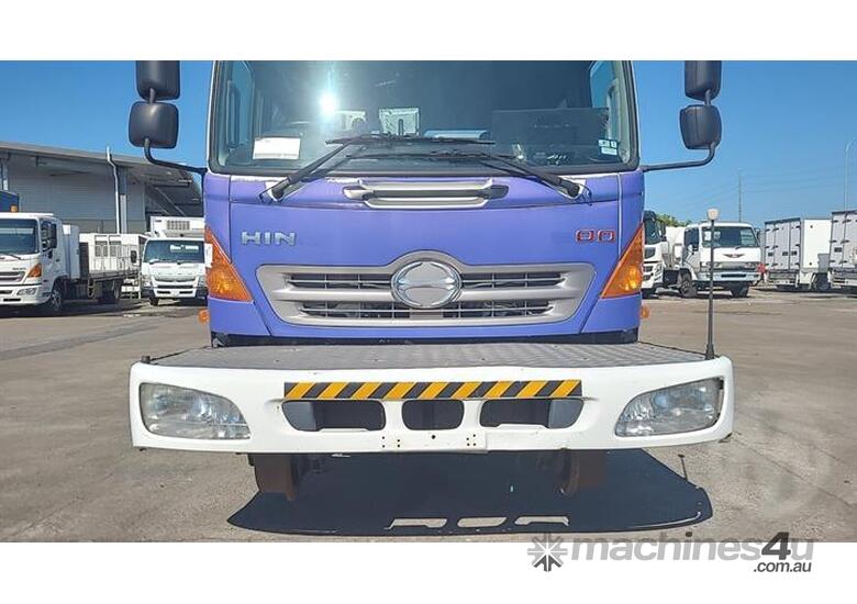 Buy Used Hino Hino Fd J Pantech Truck In Listed On Machines U