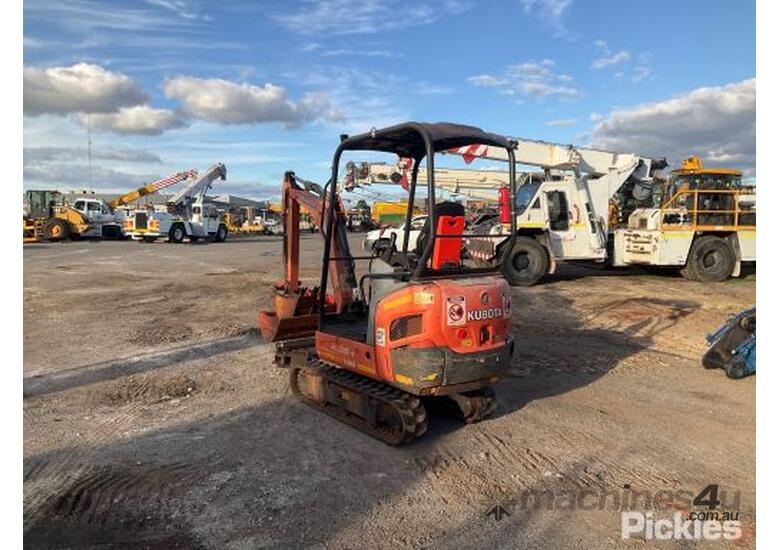 Used Kubota Kx Tonne Excavator In Listed On Machines U