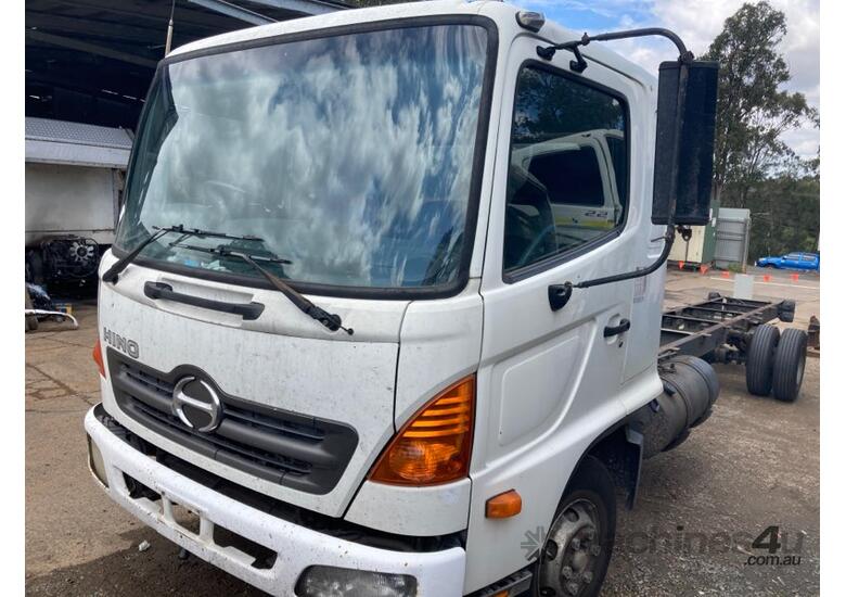 Buy Wrecking 2003 Hino FD1J Truck Wrecking In Listed On Machines4u