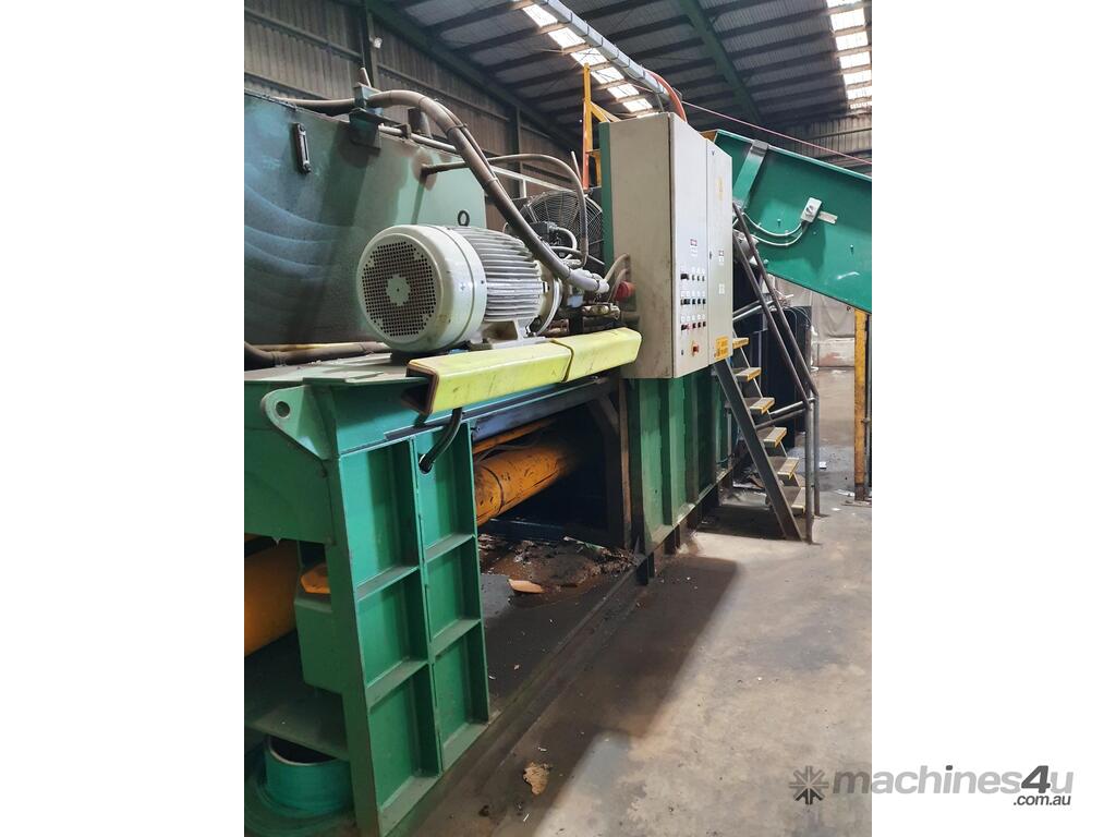 Used Australian Bale Press Company Horizontal Baler With Feed