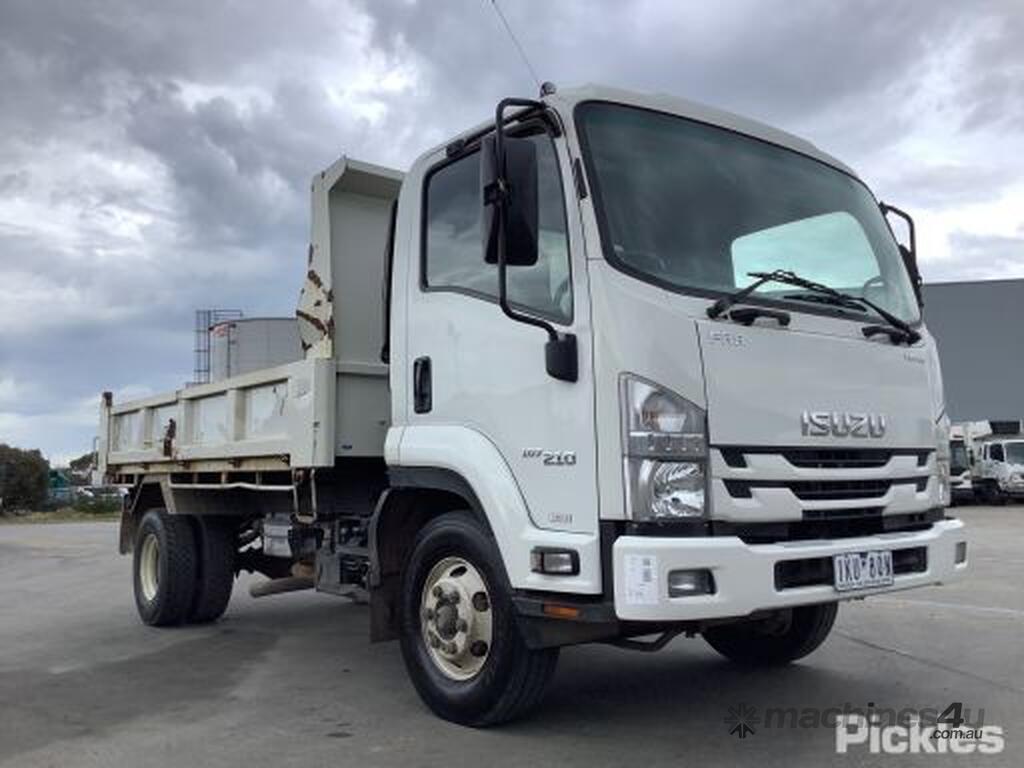 Buy Used Isuzu Isuzu Frr Tipper Day Cab Tipper Trucks