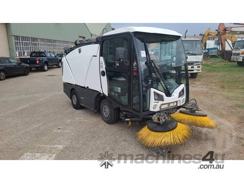 Used Johnson Johnson Cn Compact Sweeper Ride On Sweeper Scrubber In