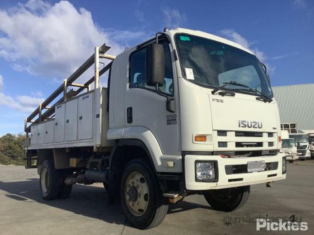 Buy Used Isuzu Fss Service Trucks In Listed On Machines U