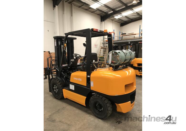 New WCM CPQYD35 Counterbalance Forklifts In Listed On Machines4u