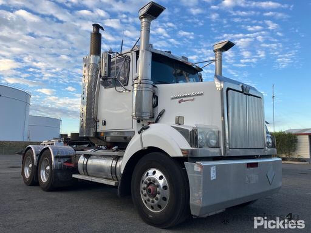 Buy Used Western Star Fx Constellation Semi Trailer Truck In