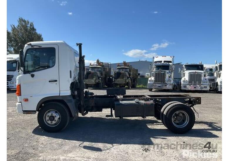 Buy Used Hino Fc J Service Trucks In Listed On Machines U