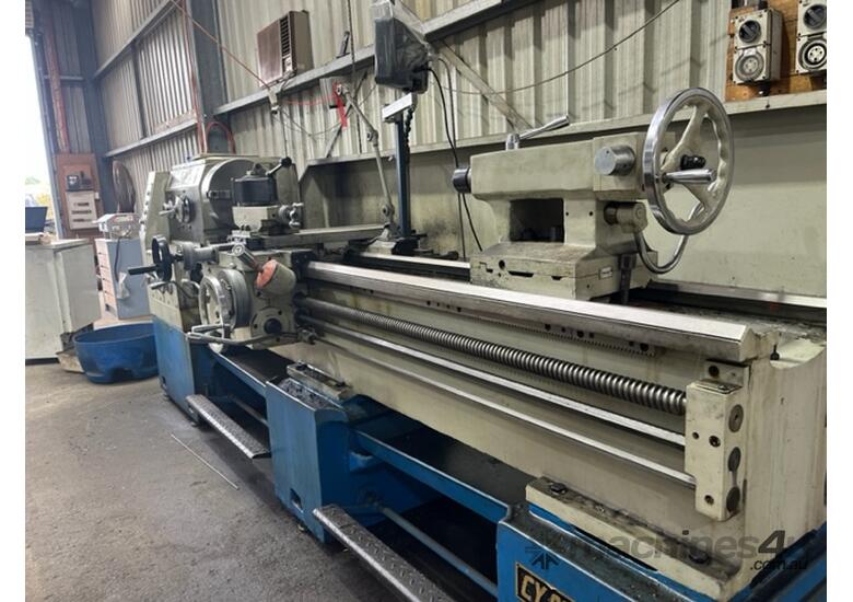 Used Yunnan Yunnan Centre Lathe CY6250B X 2000 Gap Bed Lathes In