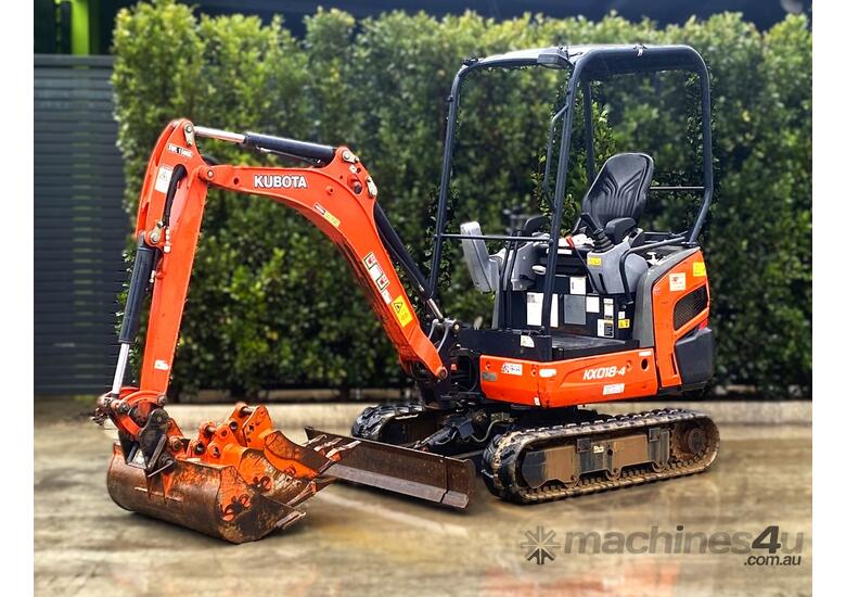 Used Kubota Kx Tonne Excavator In Listed On Machines U