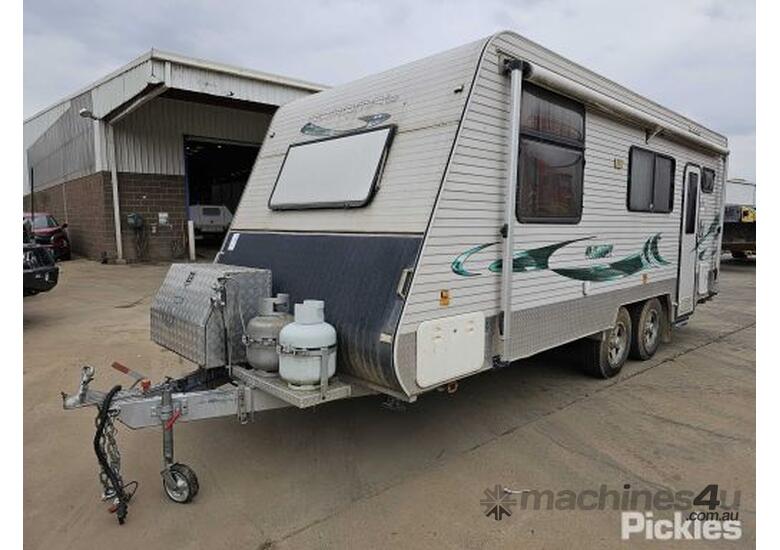 Buy Used Coromal Coromal Element Tandem Axle Caravan