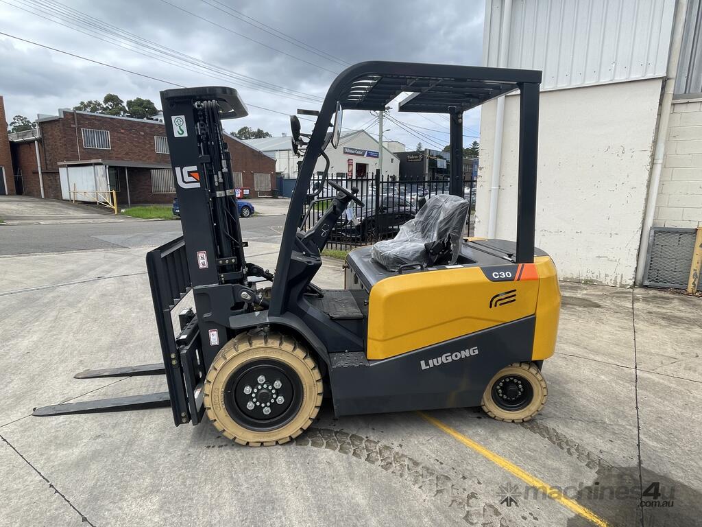 New Liugong Liugong T Electric Forklift Counterbalance Forklifts In