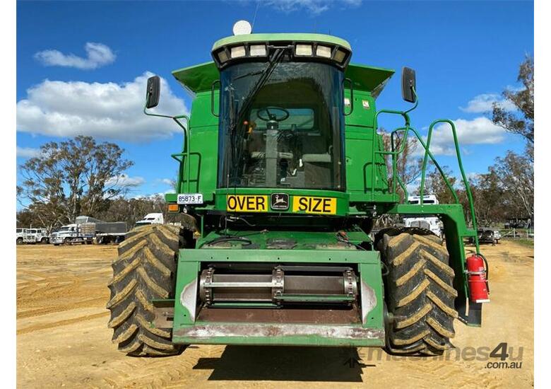 Used John Deere John Deere Cts And D Combine Harvester In