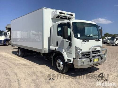 Buy Used Isuzu 2016 Isuzu FSD 140 260 Tautliner Truck In Listed On