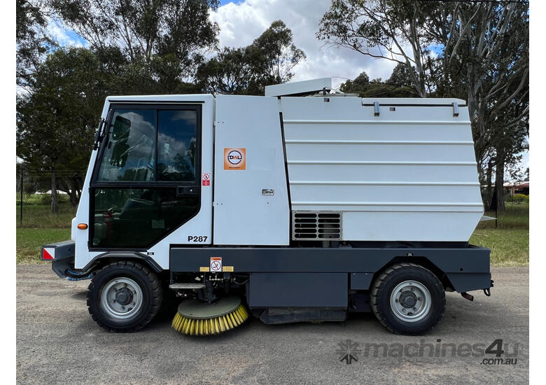 Used 2013 Dulevo Dulevo 200 Quattro Sweeper Sweeping Cleaning