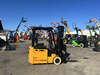 UN Forklift 1.8T: 3 Wheels, Reduced Noise & Low Maintenance!