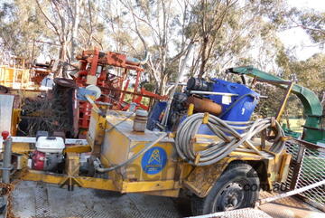 25hp saw and trailer with water pump and tank 25hp saw and trailer with water pump and tank