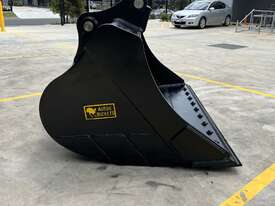 Heavy Duty Mud Bucket: 10-14T, Custom Built to Order - picture2' - Click to enlarge