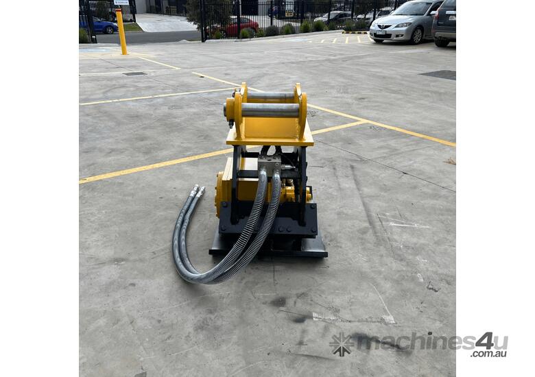 caption (BRAND NEW) Vibrating Compaction Plate 12T - 18T + FREE SERVICING KIT (RRP $2,970)