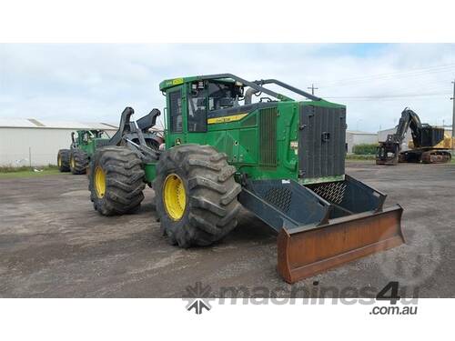 John Deere 848l