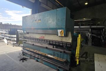 Adira 110ton x 4m Hydraulic PressBrake