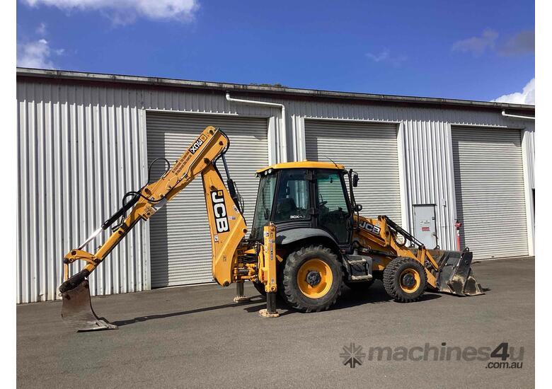 caption JCB 3CX Backhoe