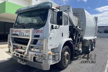 2017 Iveco Acco 2350 6x4 Dual Control Garbage Truck