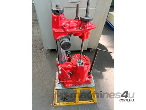 caption Repco R100 Cylinder boring bar
