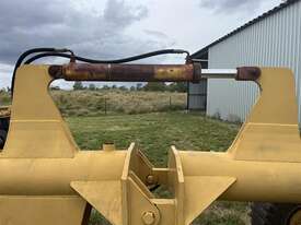 TRACTOR ATTACHMENTS - picture2' - Click to enlarge