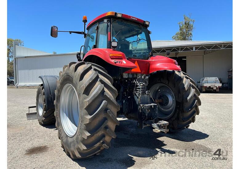 caption 2014 CASE IH MAGNUM 315 CVT FWA TRACTOR