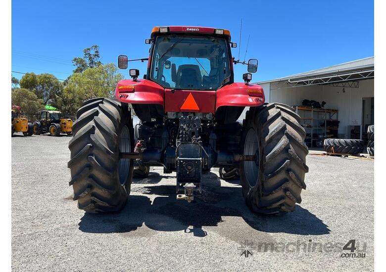 caption 2014 CASE IH MAGNUM 315 CVT FWA TRACTOR