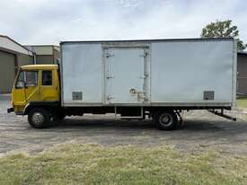 1991 MITSUBISHI FK415 PANTECH TRUCK - picture2' - Click to enlarge