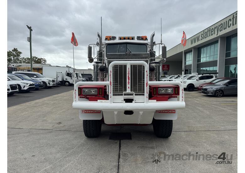 caption Kenworth C500 8x4 Bed/Winch Truck