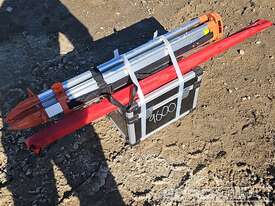 Unused SKLP Laser Level, Self-Leveling, Rotary Laser Level With Batteries, Receiver, Tripod, Grade R - picture0' - Click to enlarge