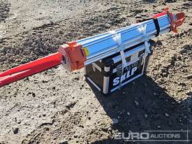 Unused SKLP Laser Level, Self-Leveling, Rotary Laser Level With Batteries, Receiver, Tripod, Grade R - picture1' - Click to enlarge