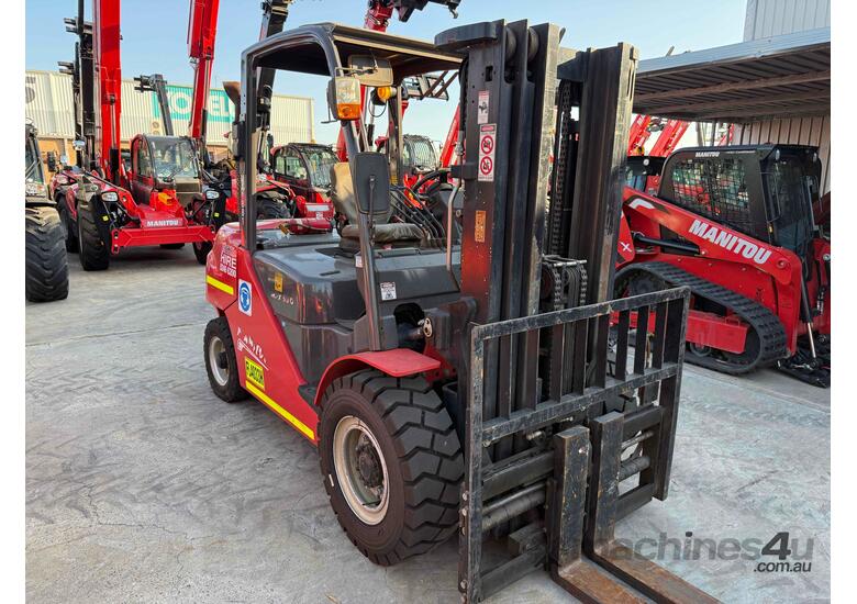 caption Manitou MI-X 50D Industrial Forklift