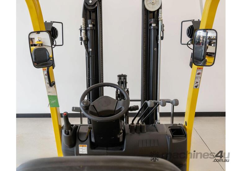 Hyster 1.8T LPG counterbalance forklift.