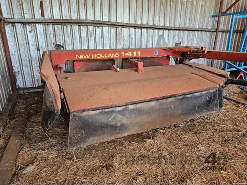 caption New Holland 1411 Mower Conditioner