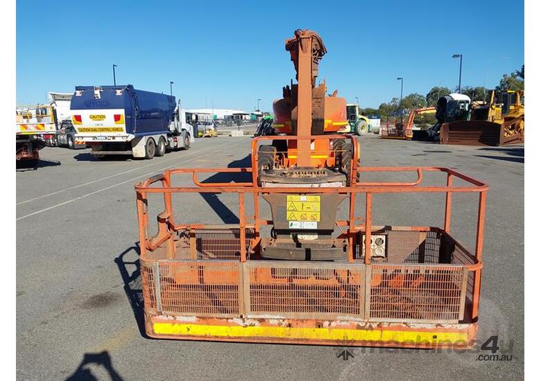 caption JLG SKY Power